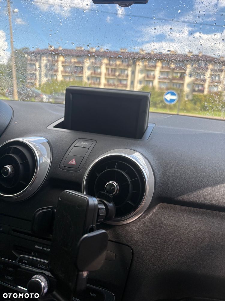 Audi A1 3-drzwiowe 1.4 TFSI Ambition S tronic - 32