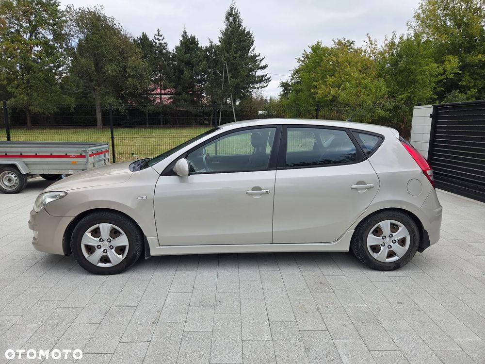 Hyundai i30 1.6 CRDi Comfort - 4