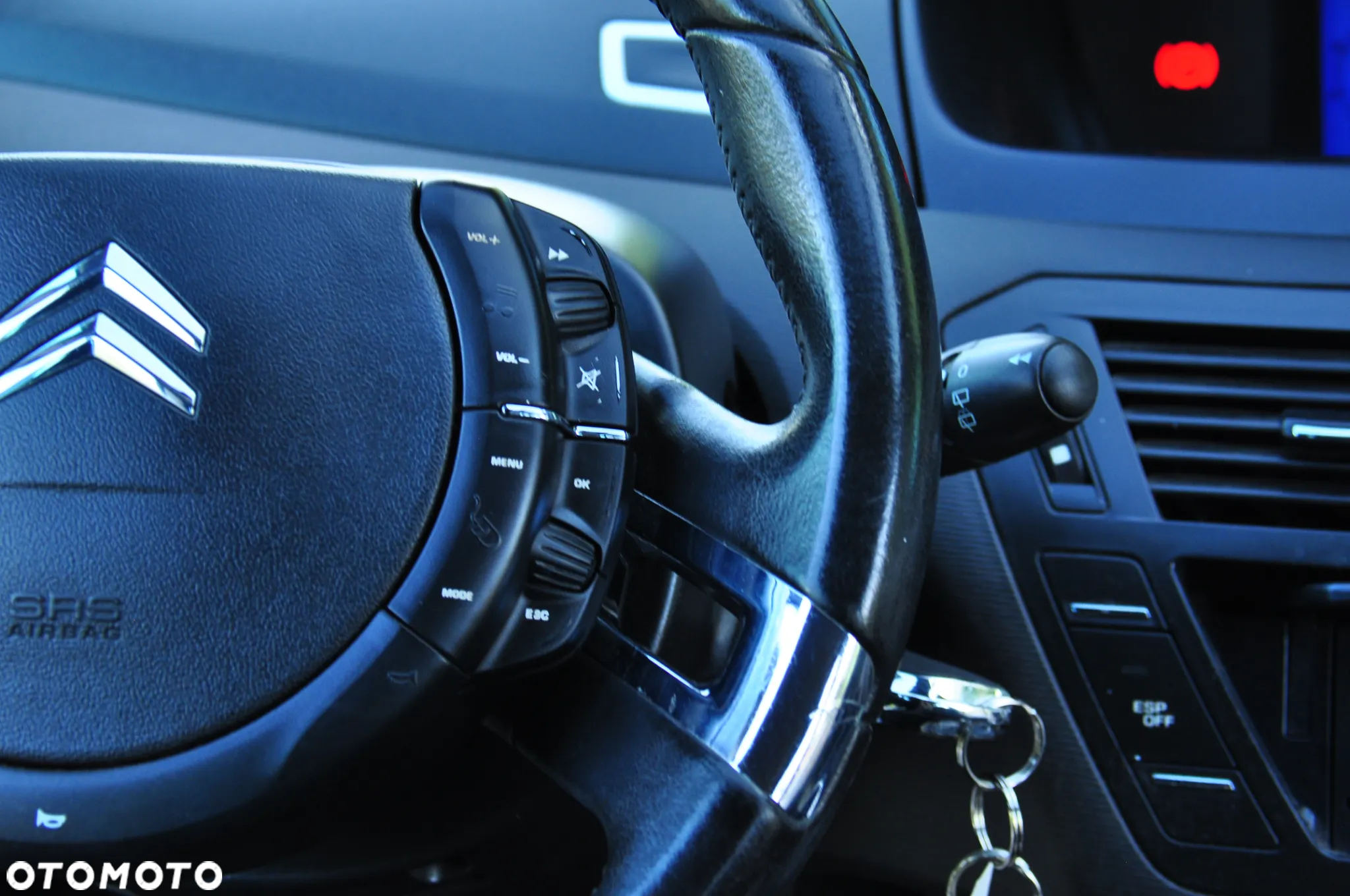Citroën C4 Picasso 1.8 16V Style - 23