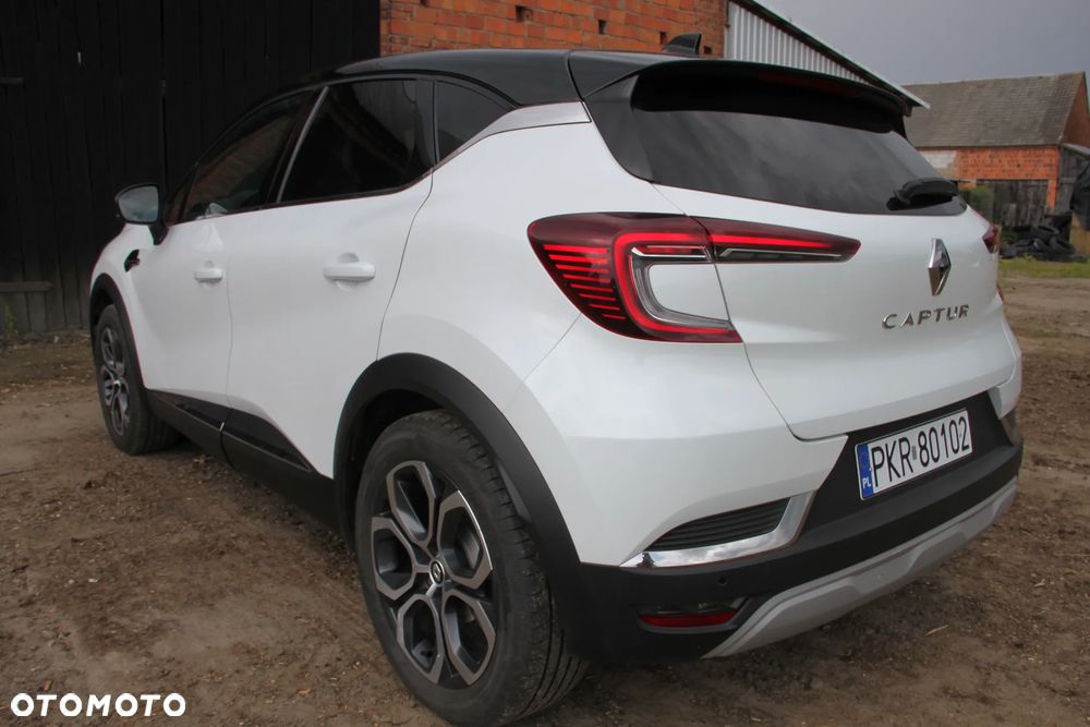 Renault Captur TCe Mild Hybrid 140 EDC GPF TECHNO - 4