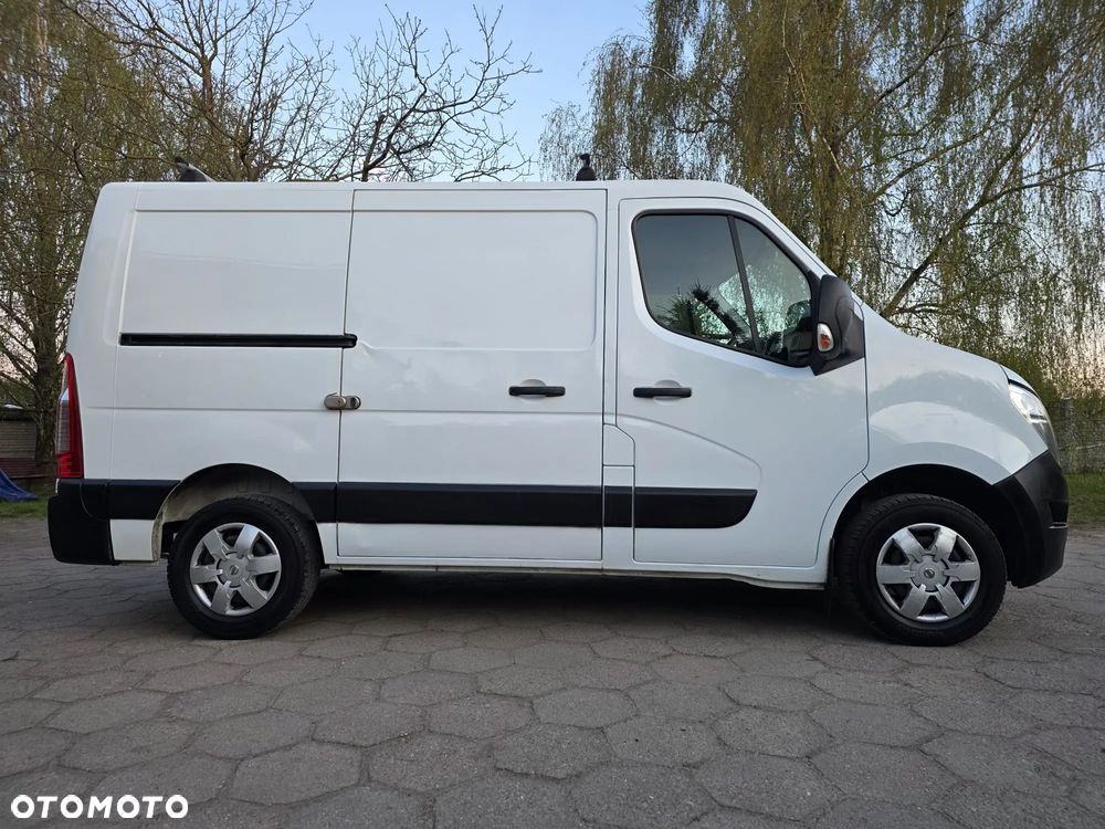 Nissan NV400 - 4