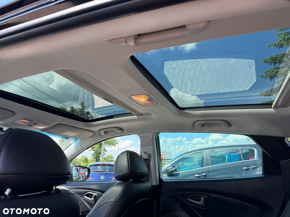 Hyundai ix35 1.6 2WD Fifa World Cup Edition - 16