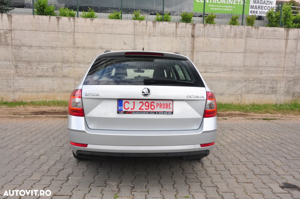 Skoda Octavia 2.0 TDI DSG Ambition - 16