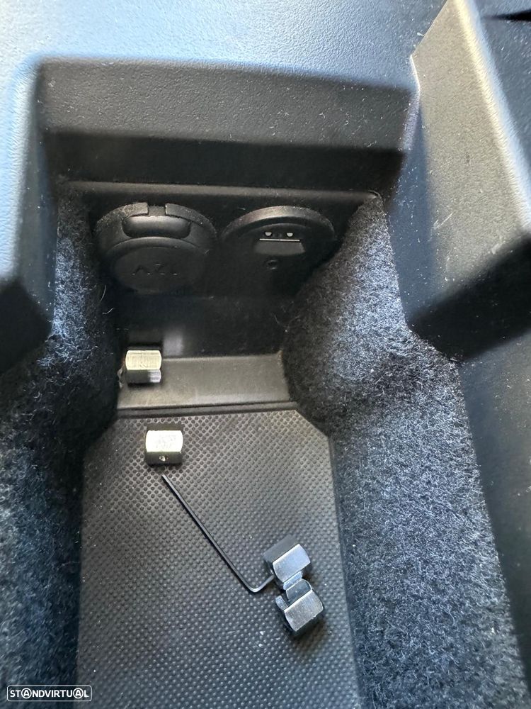 Peugeot 508 RXH 2.0 HDi Hybrid4 2-Tronic - 23