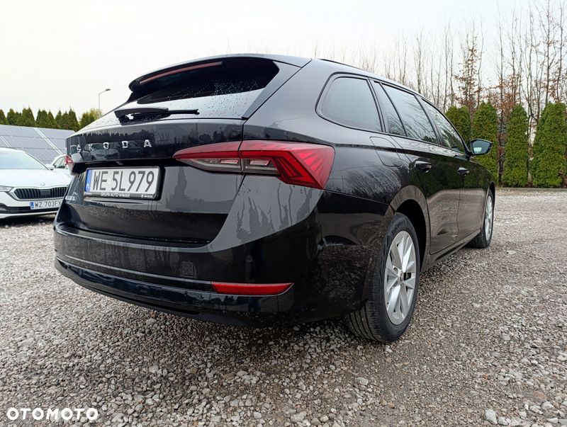 Skoda Octavia 2.0 TDI Ambition DSG - 9