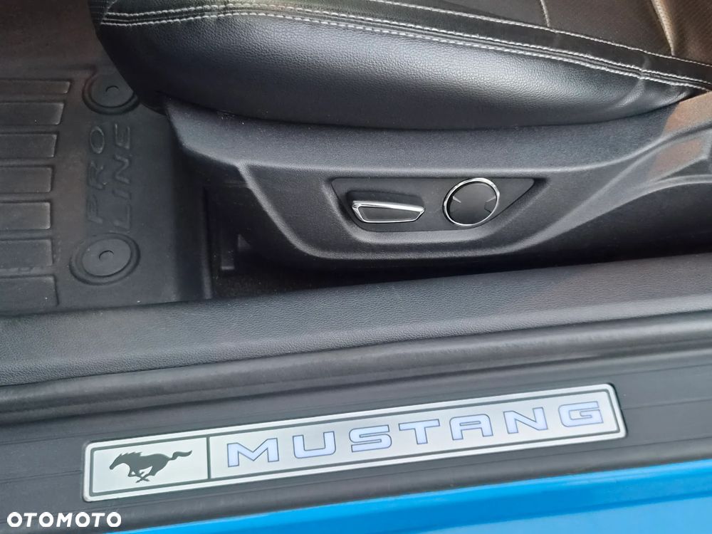 Ford Mustang - 26