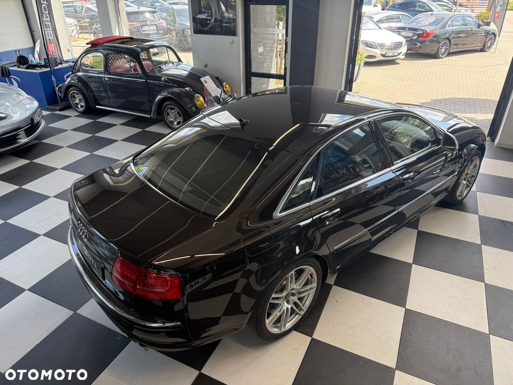 Audi S8 - 10