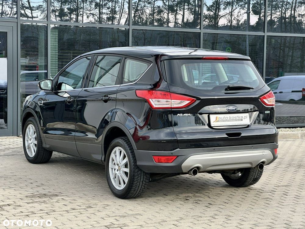 Ford Kuga 1.6 EcoBoost 2x4 Titanium - 9