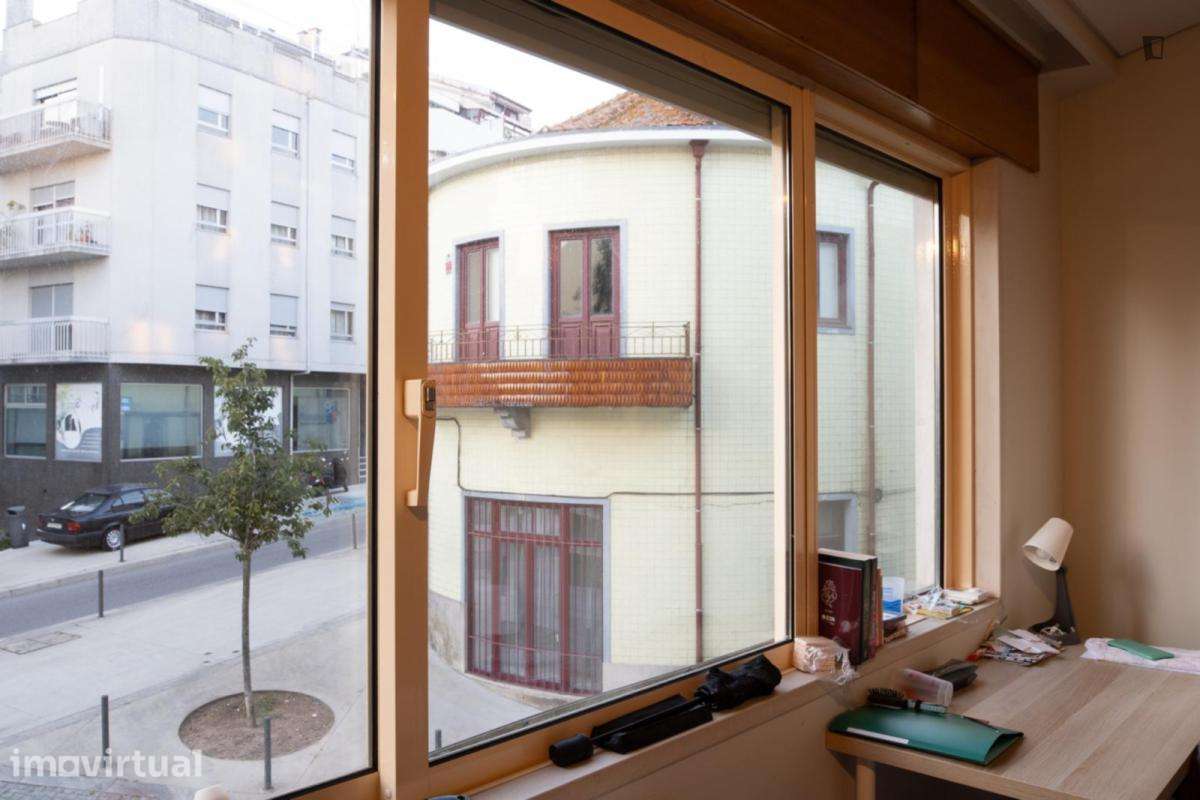 Quarto - localizado em Cedofeita Porto - Grande imagem: 4/14