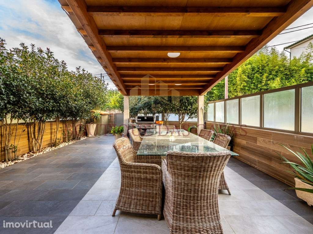 Excelente moradia T5 - Perosinho - Grande imagem: 2/35