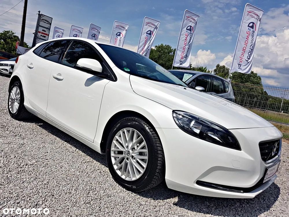 Volvo V40 T2 Drive-E Momentum - 3