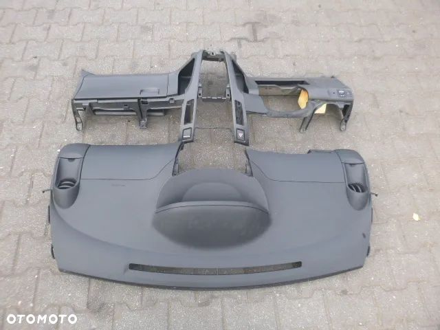 DESKA ROZDZIELCZA KONSOLA TOYOTA YARIS II 06-09T - 6