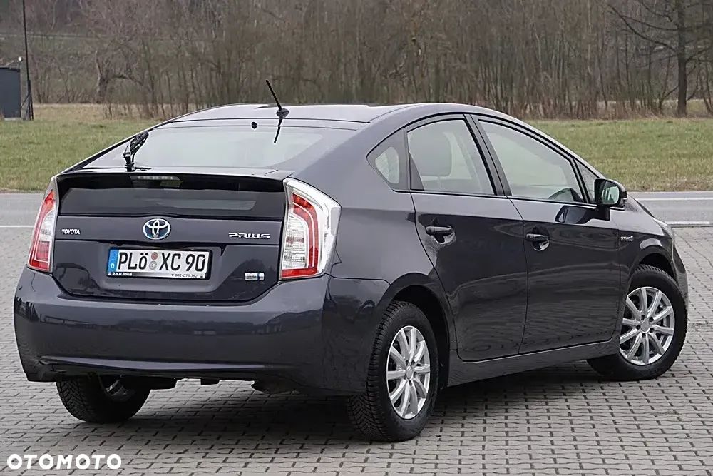Toyota Prius - 15