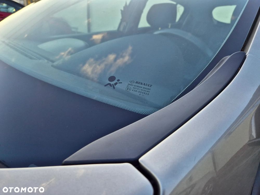 Renault Megane 1.6 16V 110 LIMITED - 12