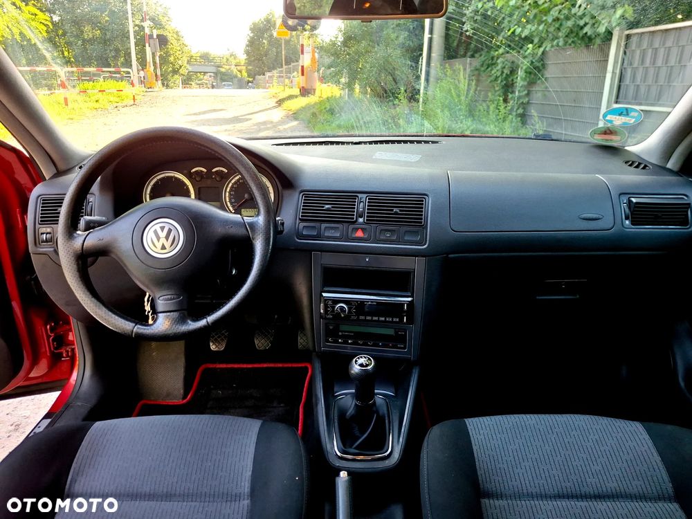 Volkswagen Golf 1.9 TDI 4Mot Highline - 8