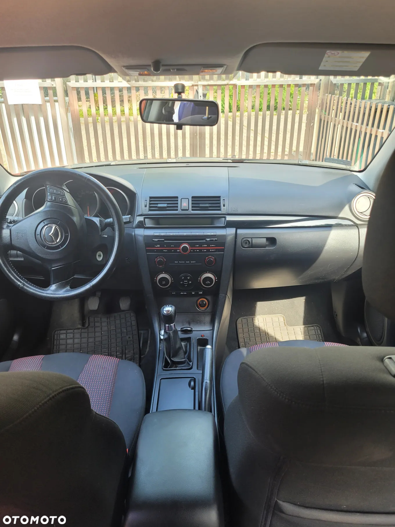 Mazda 3 - 10