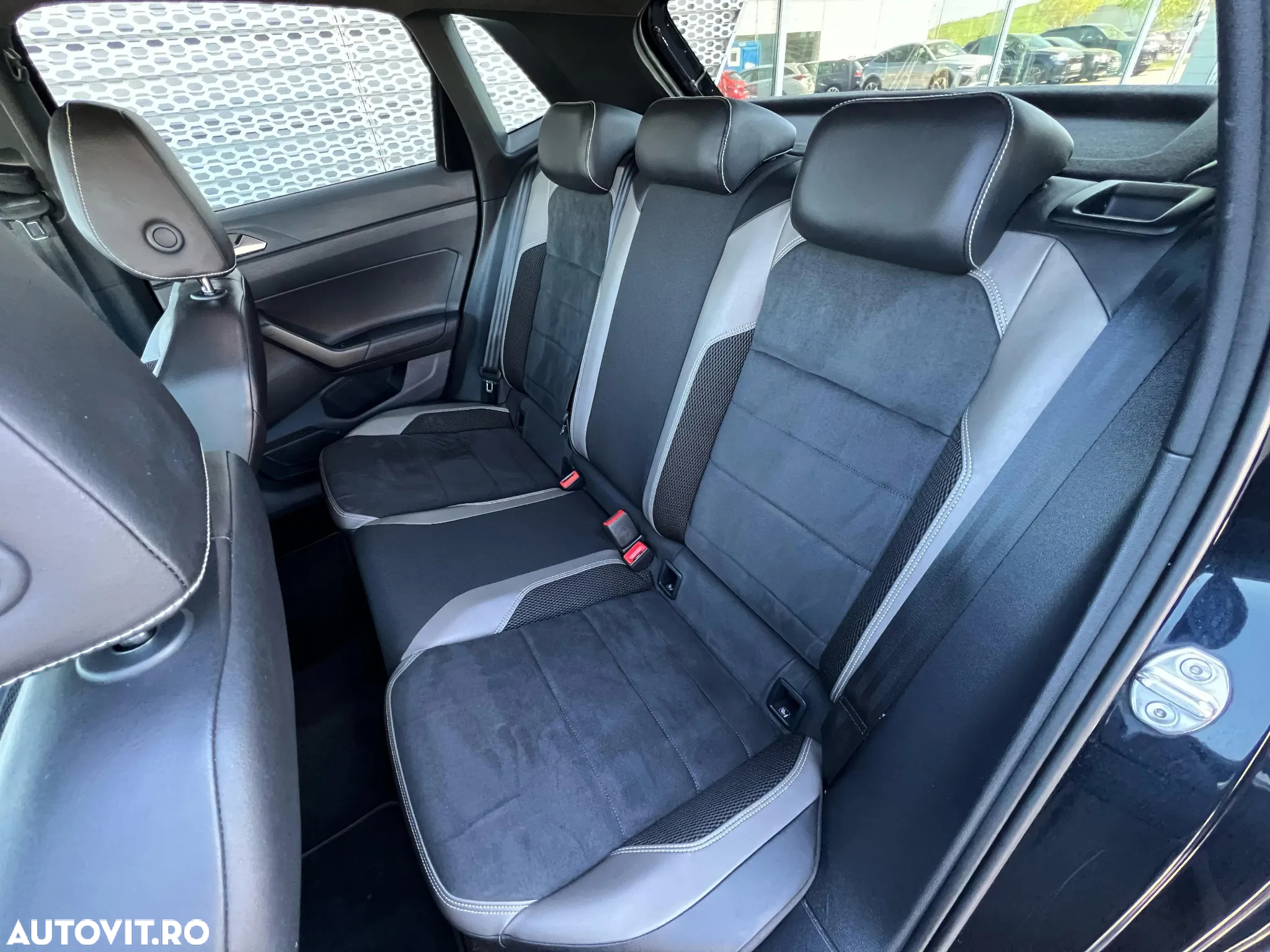 Volkswagen Polo 2.0 TSI DSG GTI - 13