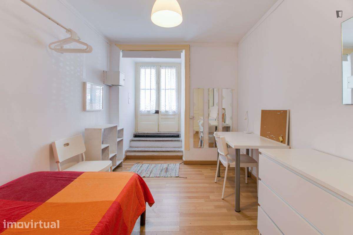 Quarto - localizado em Picoas Lisbon - Grande imagem: 3/16