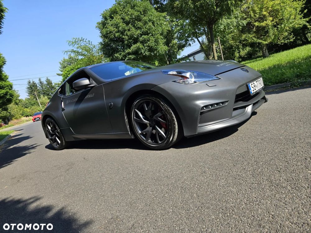 Nissan 370 Z - 2