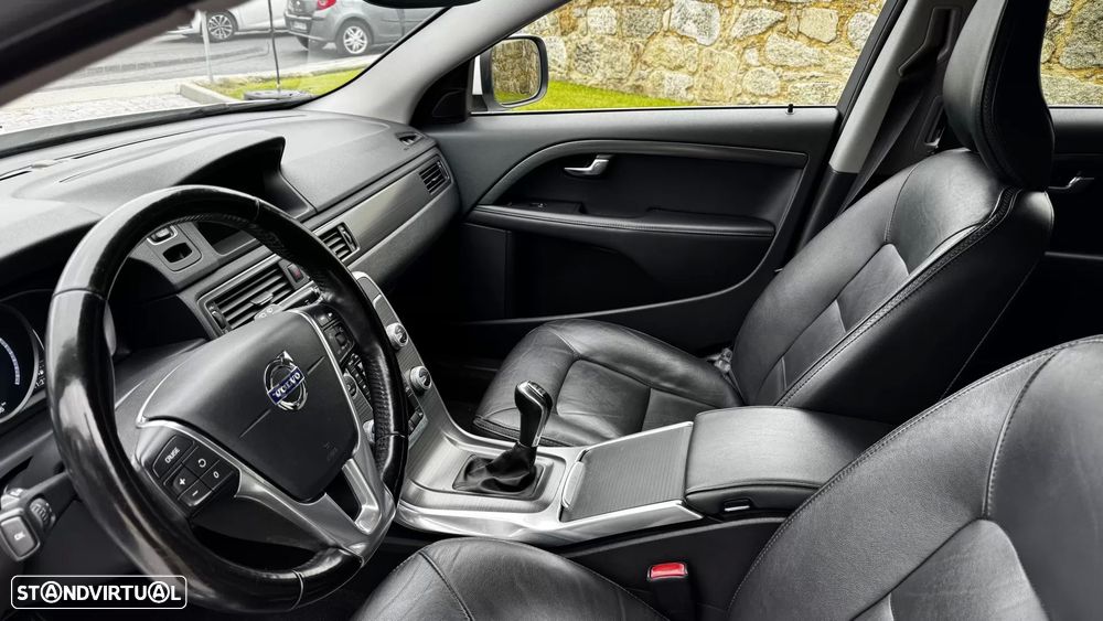 Volvo XC 70 2.0 D4 Momentum - 28