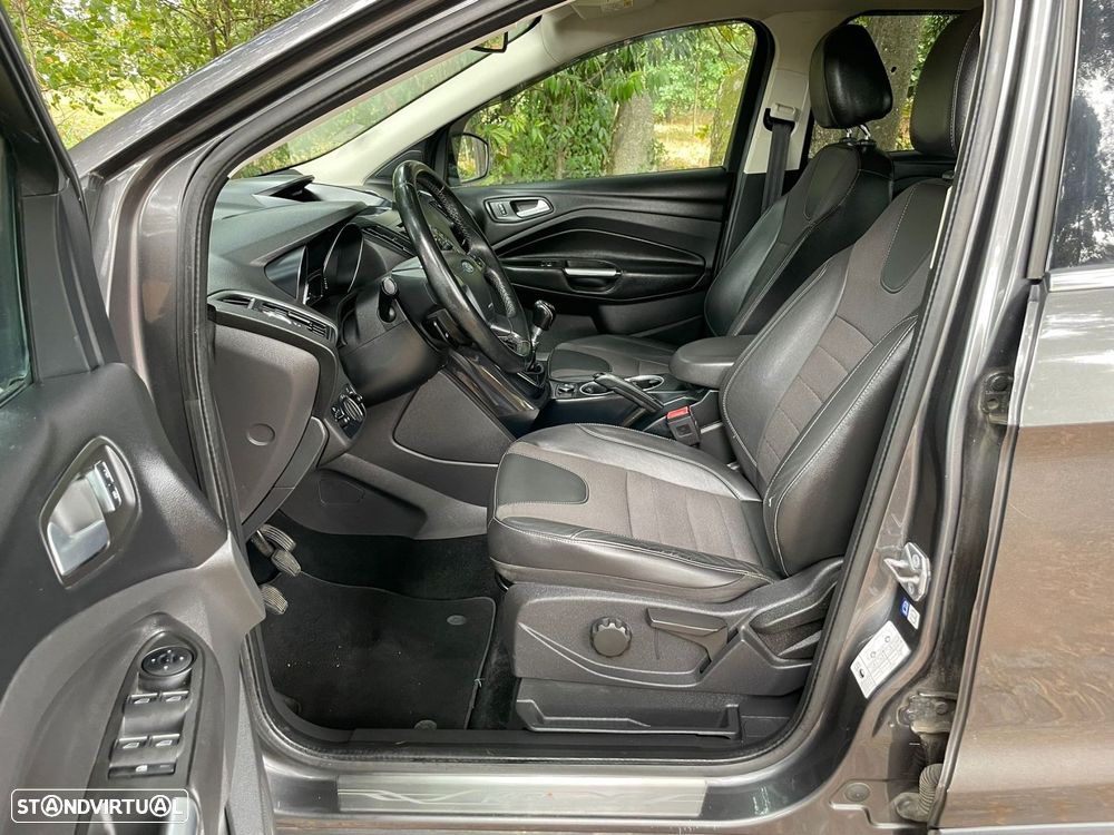 Ford Kuga 2.0 TDCi Titanium - 17