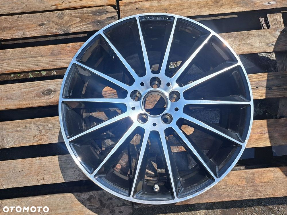 Oryg. Mercedes A-Klasa CLA 177 A177 W177 A1774011600 7.5j 19 AMG 4715 - 1