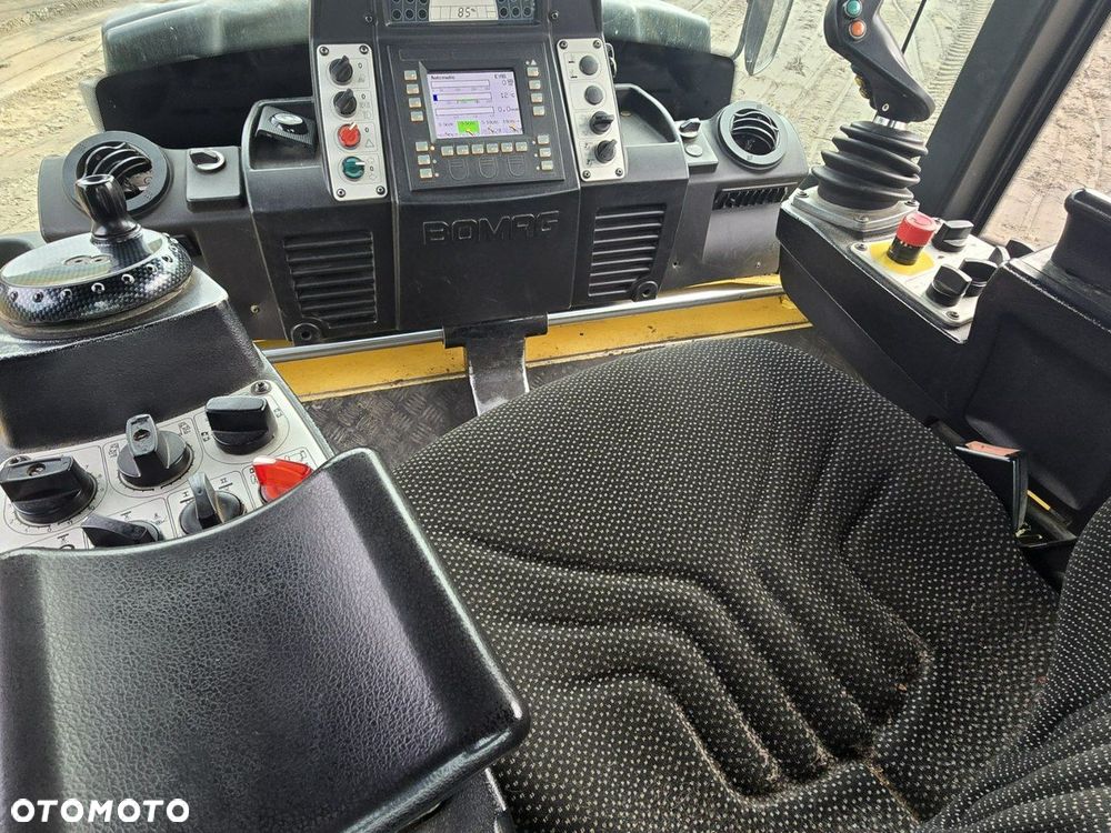 Bomag BW 174 AP-4i AM - 10