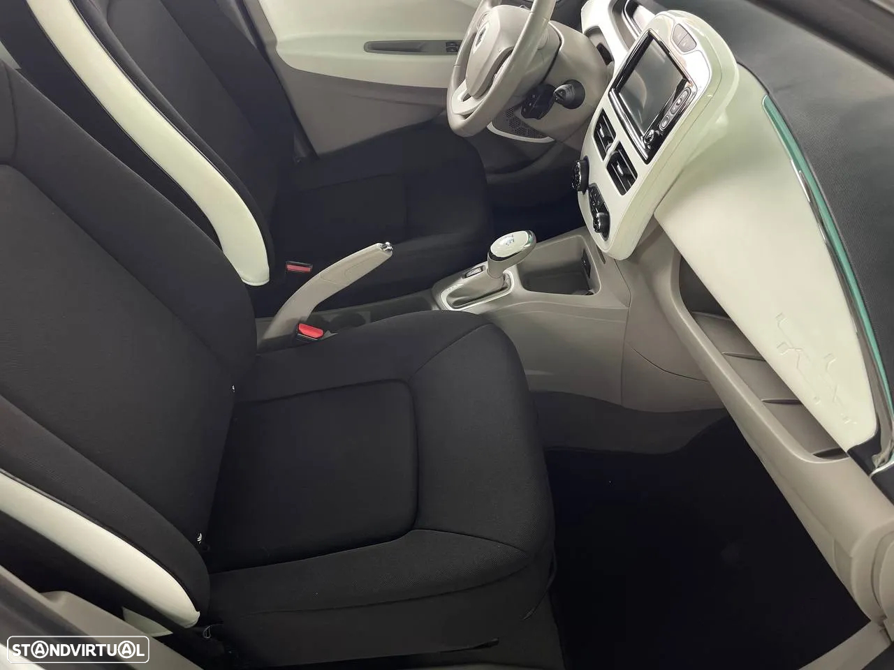 Renault Zoe (c/ Bateria) 22 kwh Life - 11