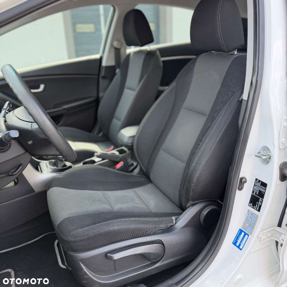 Hyundai i30 - 16