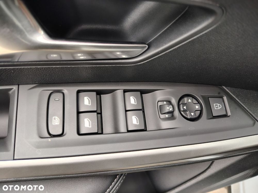 Peugeot 5008 - 15