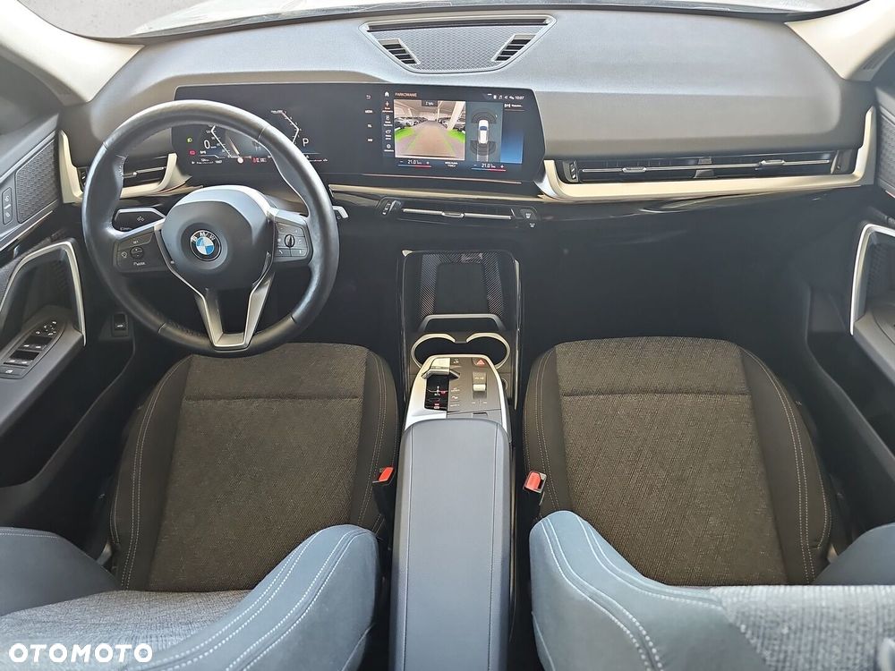 BMW X1 sDrive18i - 32