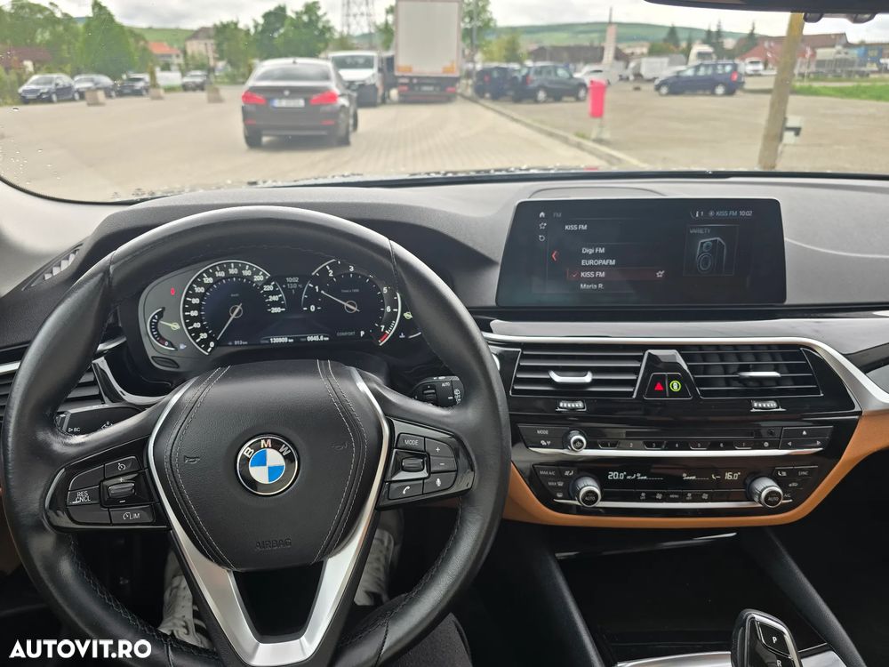 BMW Seria 5 530i Aut. Sport Line - 4