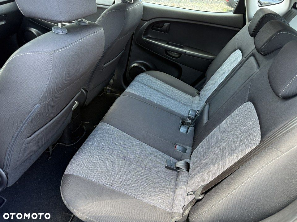 Kia Venga 1.6 CVVT ISG Spirit - 36