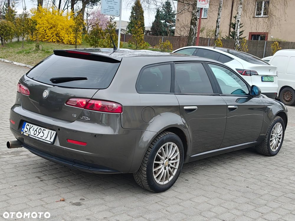 Alfa Romeo 159 1.9 JTDM 8V DPF - 10