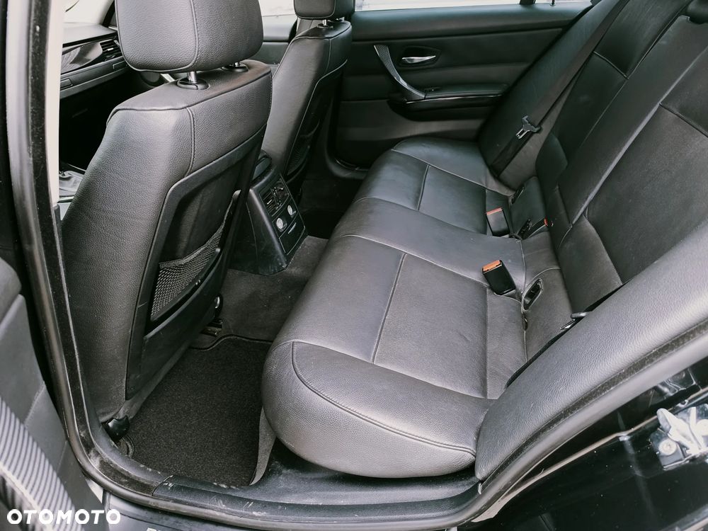 BMW Seria 3 330d DPF - 28