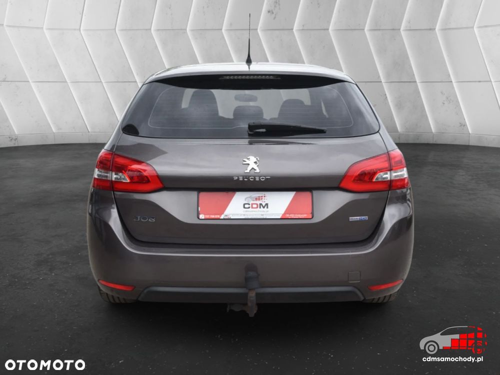 Peugeot 308 - 8