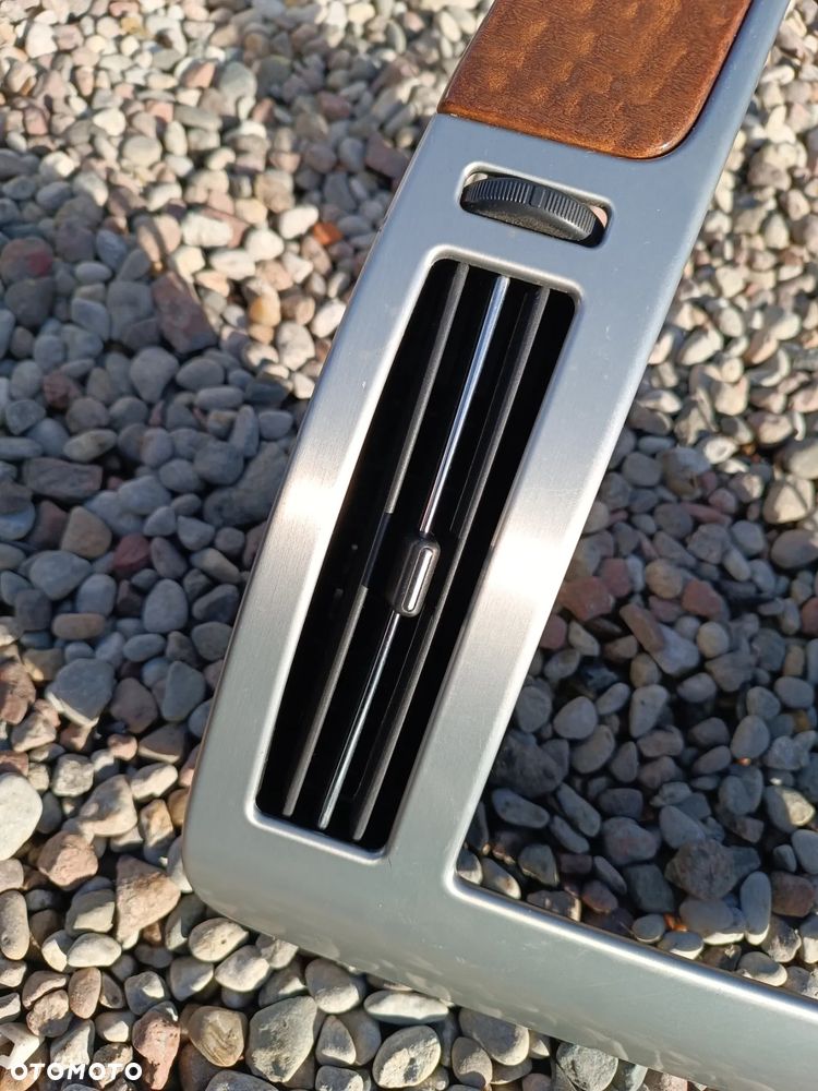 CADILLAC STS Podstawa z drewna szczotkowanego aluminium Ramka deski rozdzielczej radia 25875526 - 3