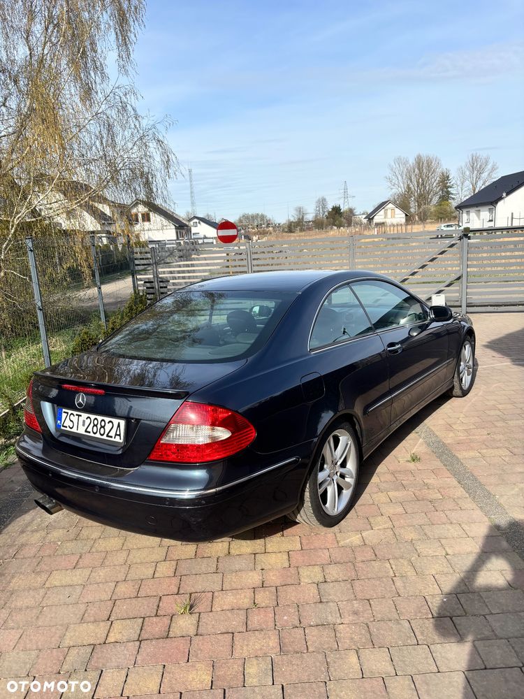 Mercedes-Benz CLK - 2