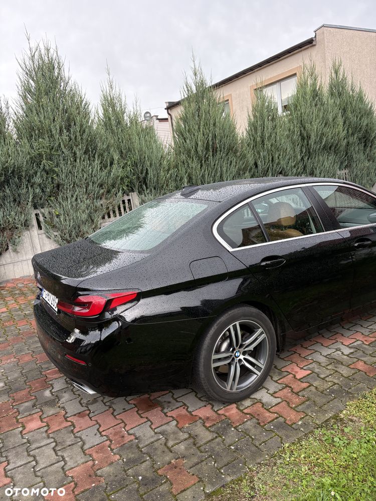 BMW Seria 5 518d mHEV Luxury Line - 4