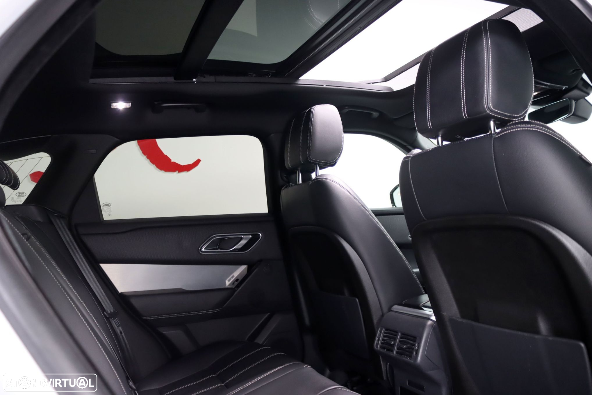 Land Rover Range Rover Velar 3.0 D R-Dynamic - 41
