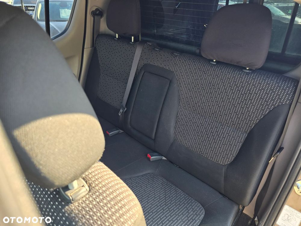 Mitsubishi L200 - 13