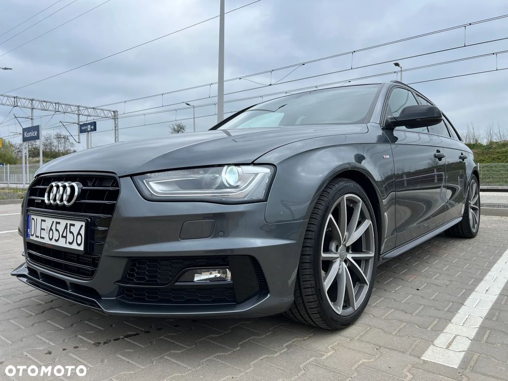 Audi A4 Avant 2.0 TDI DPF quattro S tronic S line Sportpaket - 1