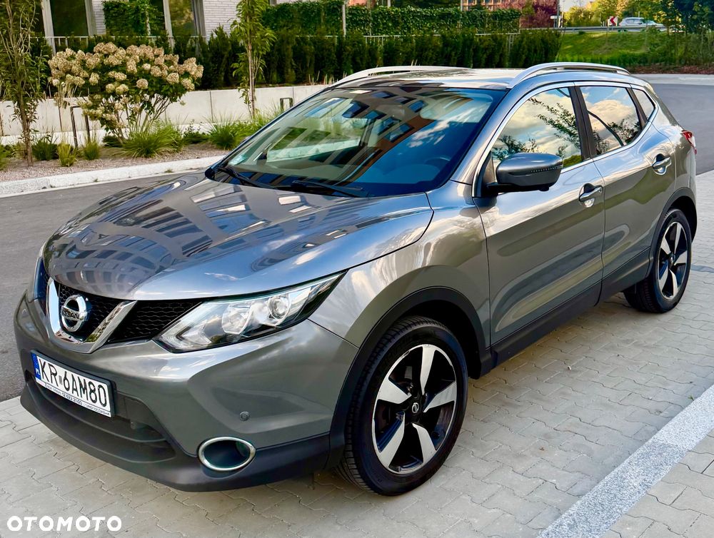 Nissan Qashqai 1.6 DIG-T N-Connecta - 1