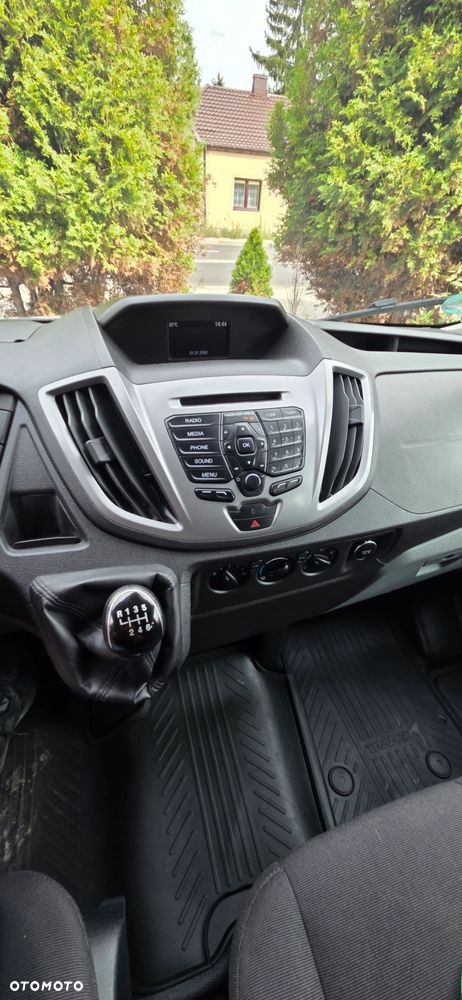 Ford Transit - 27