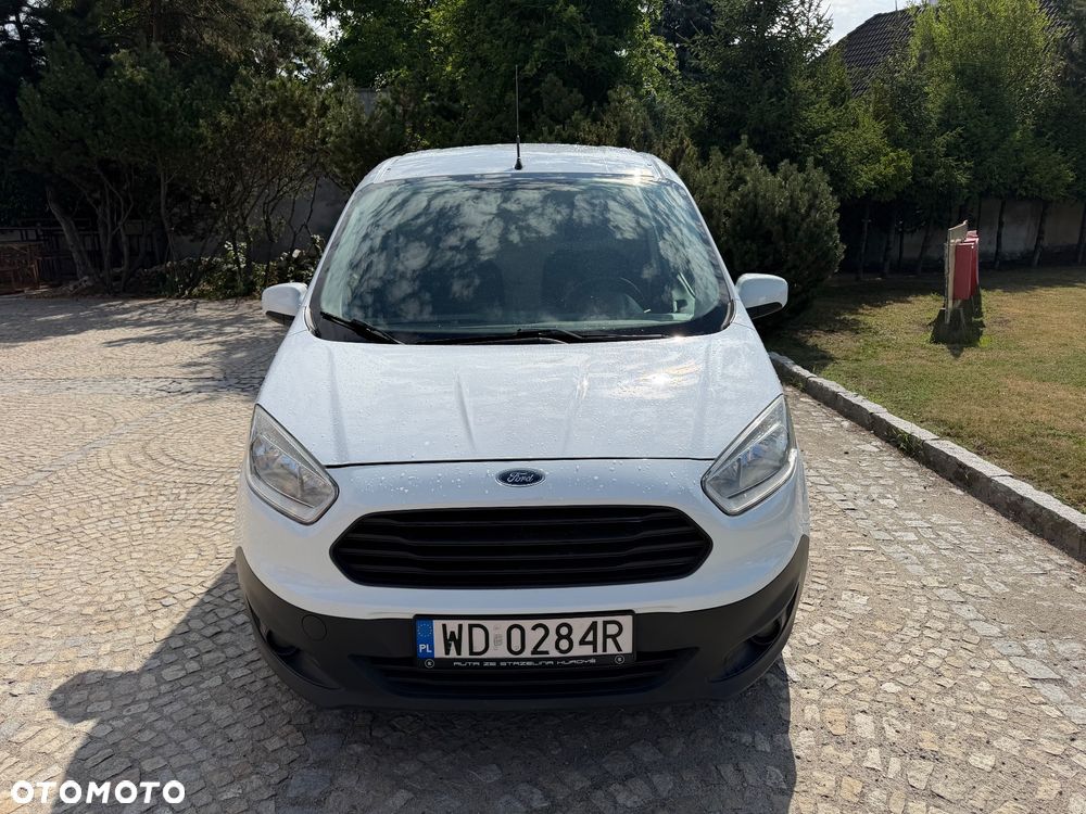 Ford Courier transit