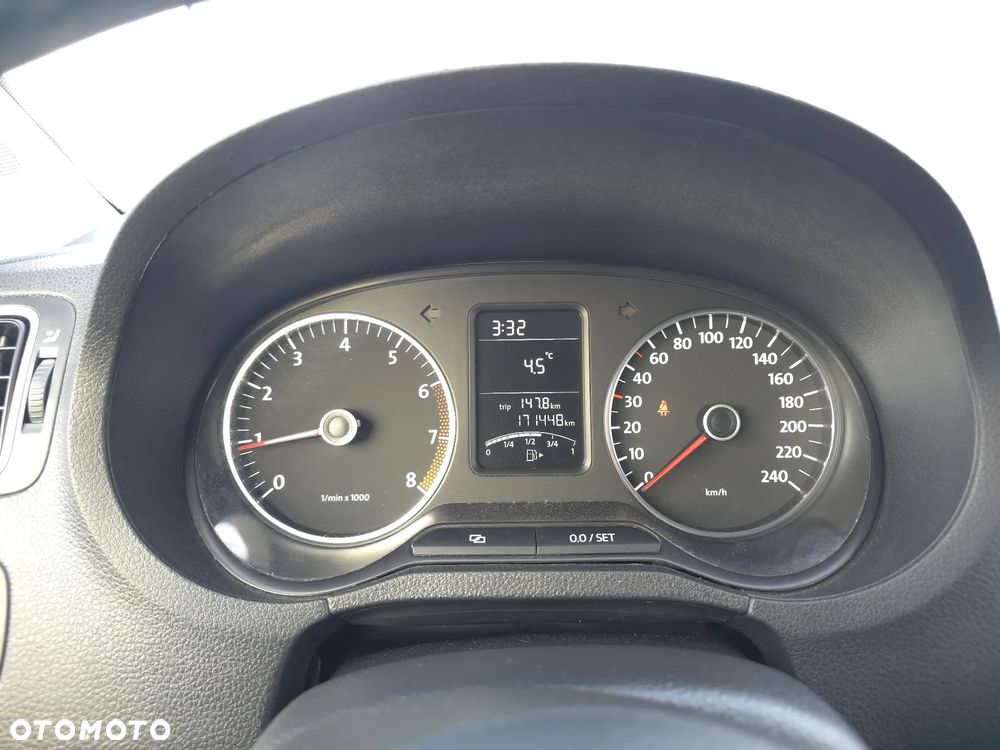 Volkswagen Polo 1.2 Style - 22