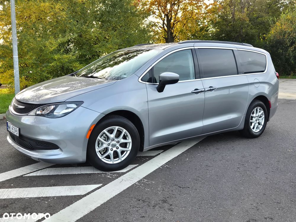 Chrysler Pacifica - 4