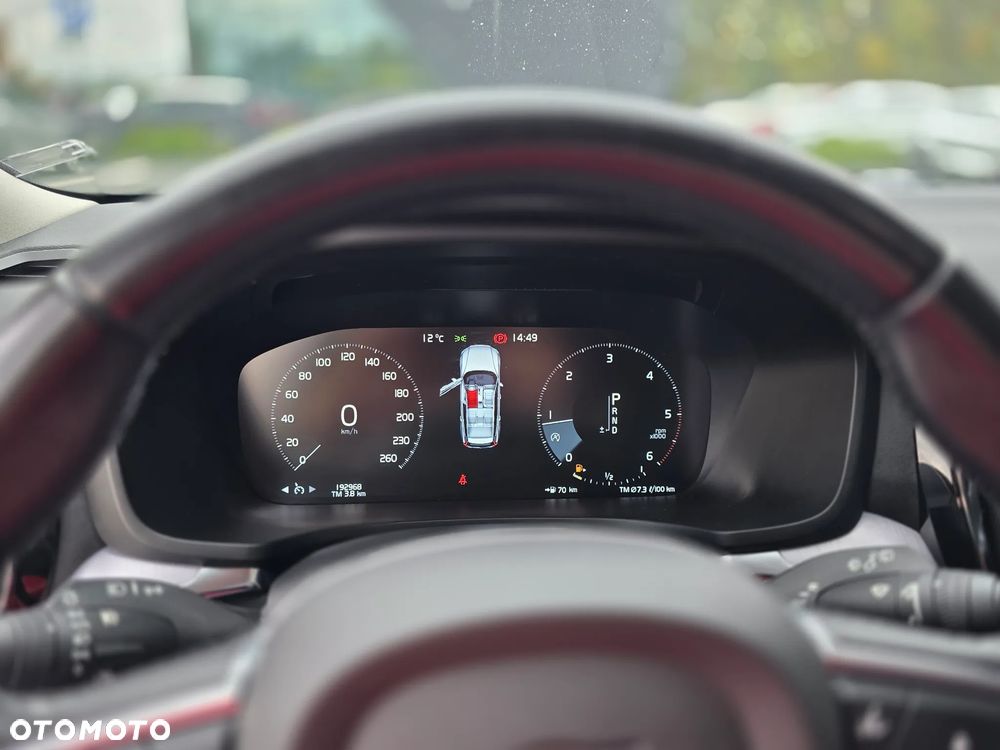 Volvo V60 D3 AWD Momentum Pro - 22