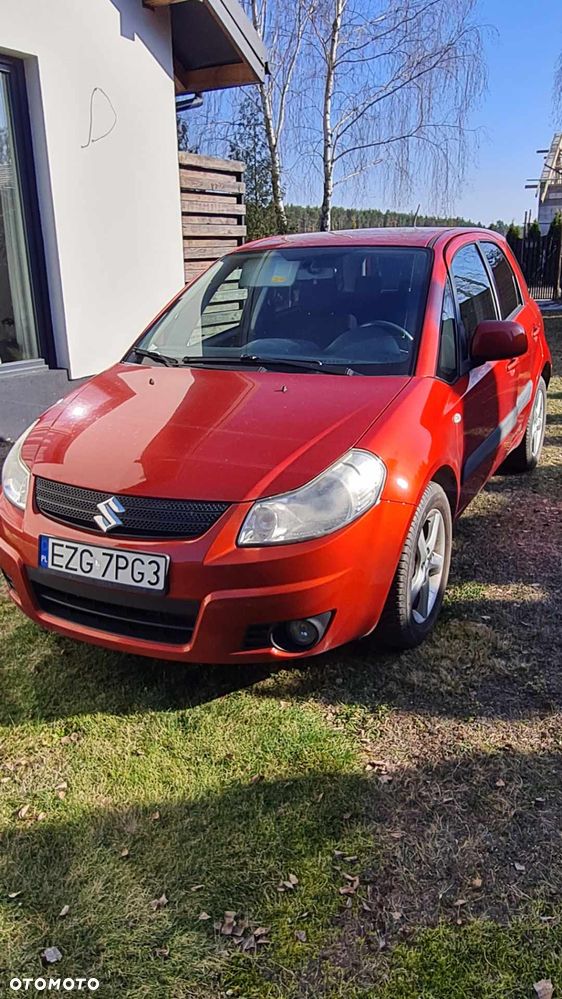 Suzuki SX4 1.6 GS / Premium - 1
