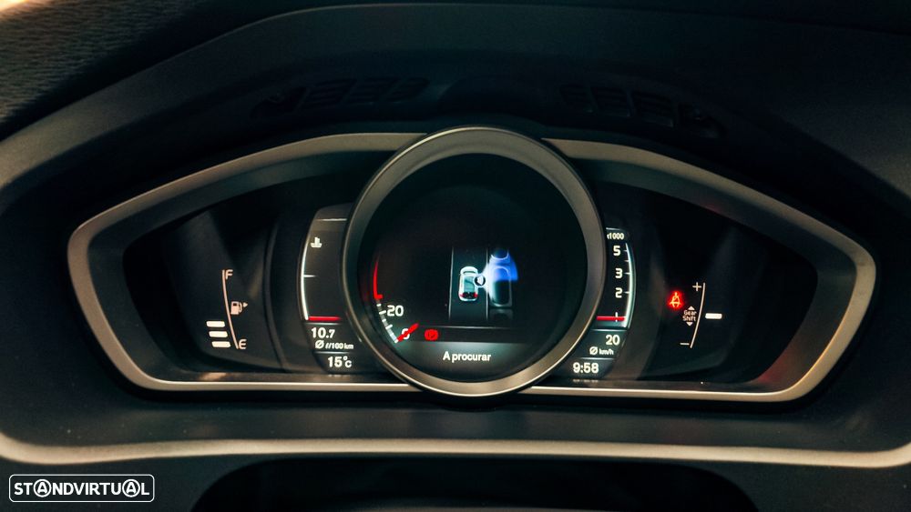 Volvo V40 D2 Summum - 21